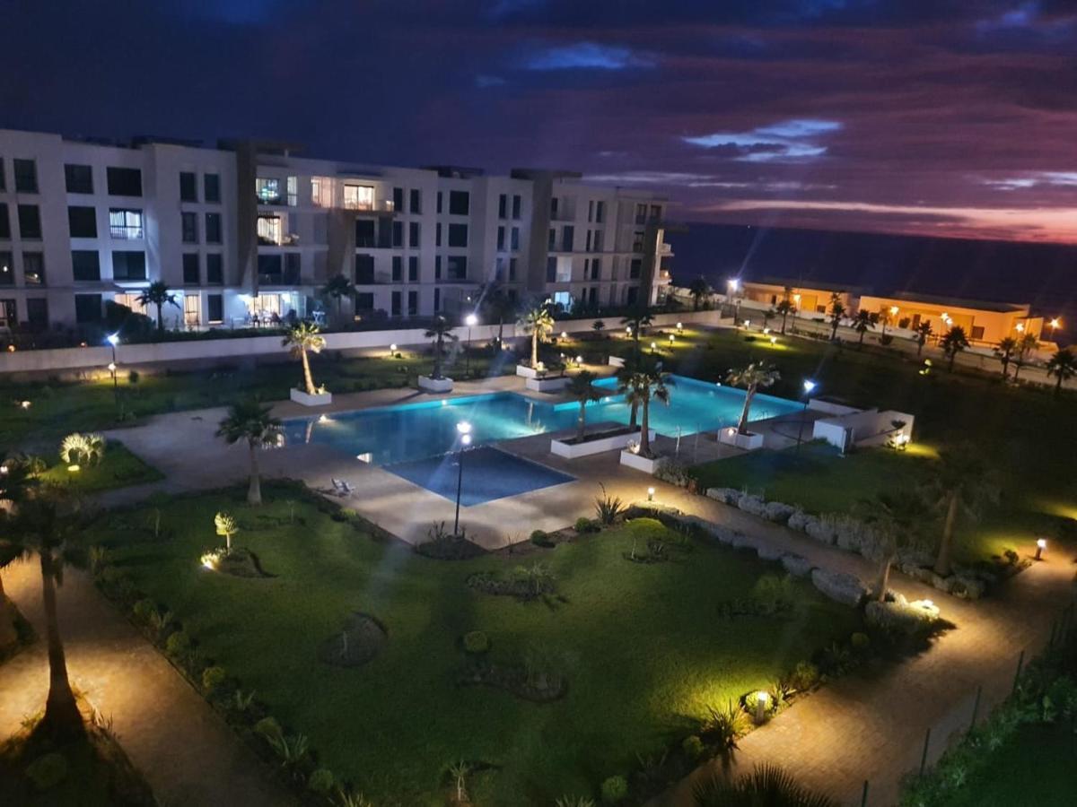 Bel appartement à plage des Nation Salé Esterno foto
