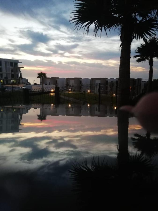 Bel appartement à plage des Nation Salé Esterno foto